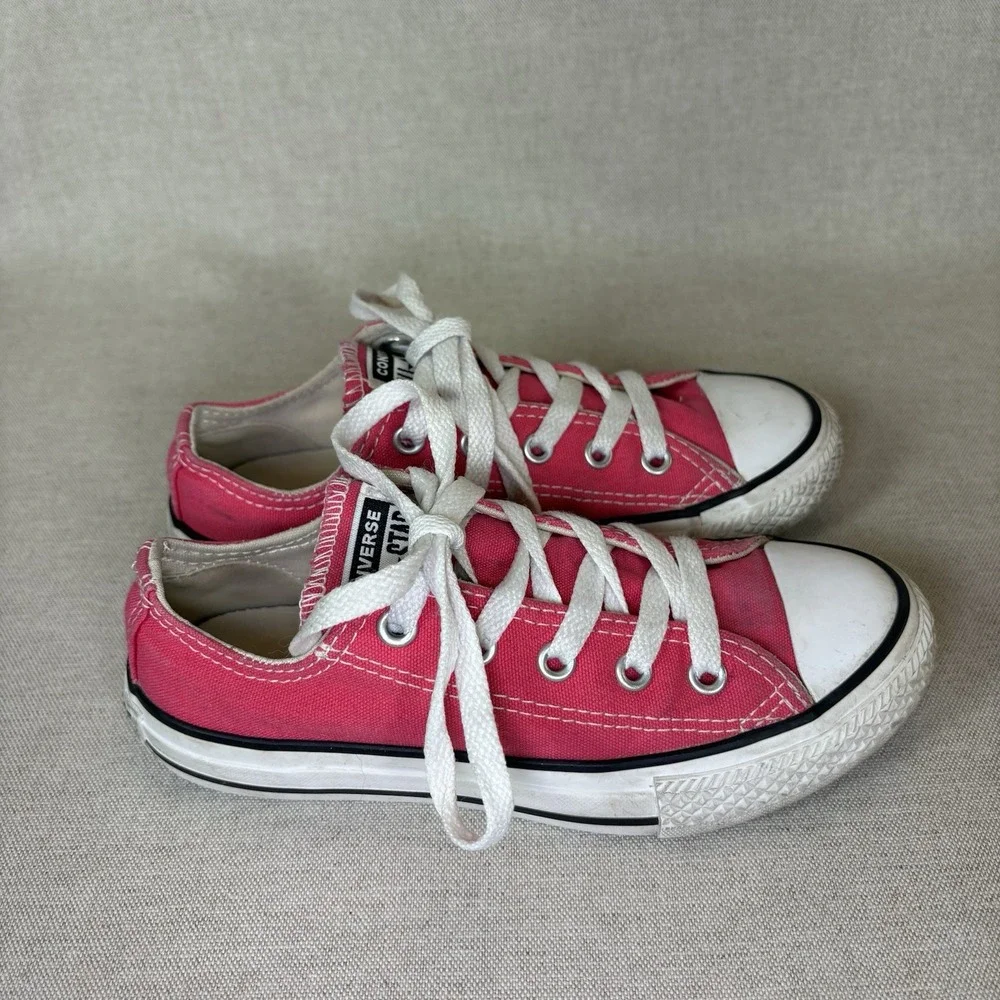 Converse Chuck Taylor‎ All Star Ox Youth Size 13 Shoes Pink Sneakers 370407F